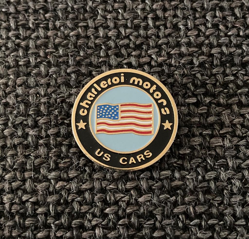 PIN - CHARLEROI MOTORS - US CARS, Envoi, Utilisé, Transport, Insigne ou Pin's