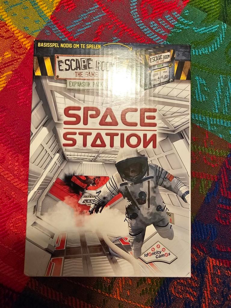 Escape room space station, Hobby en Vrije tijd, Ophalen of Verzenden, Zo goed als nieuw