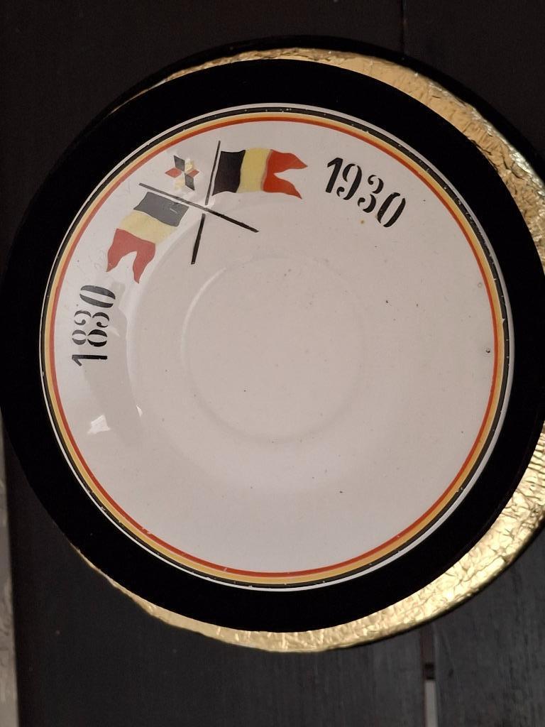 Assiette et sac Belgian Dynasty, Envoi, Utilisé, Service