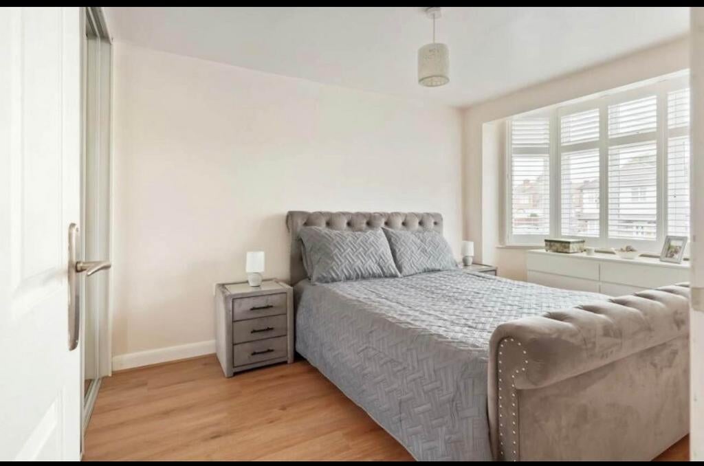 Lit double élégant – Qualité premium, Immo, Appartements & Studios à louer, Bruges