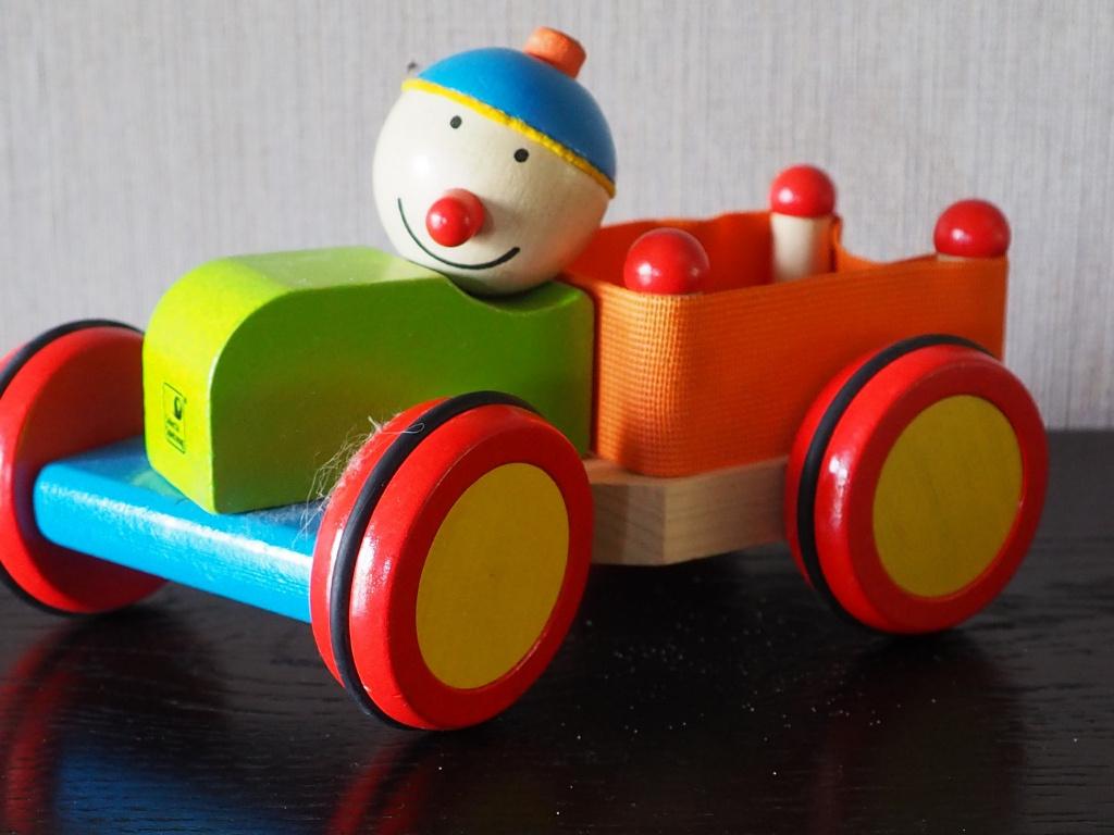 auto van hout (selecta), Kinderen en Baby's, Speelgoed |Speelgoedvoertuigen, Ophalen of Verzenden