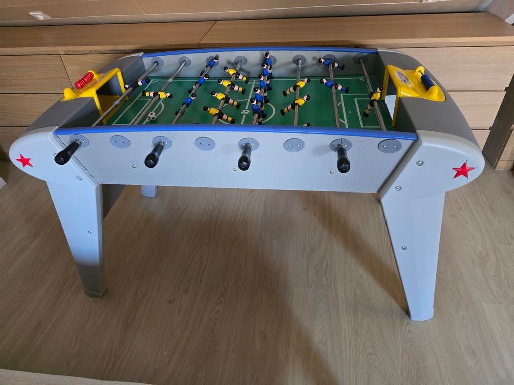 Voetbaltafels voor kinderen, Kinderen en Baby's, Speelgoed | Voetbaltafels, Ophalen