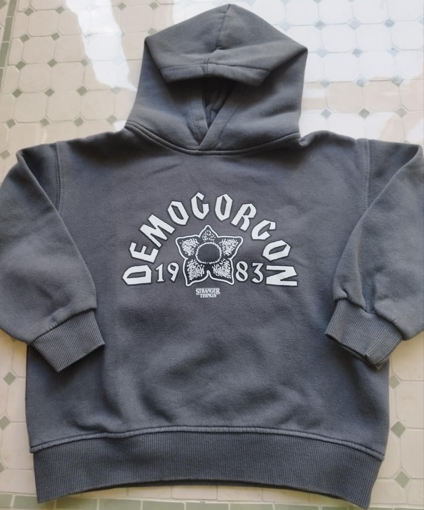 Zara Stranger Things 6-7 jaar oude hoodie, Kinderen en Baby's, Kinderkleding | Maat 176, Ophalen