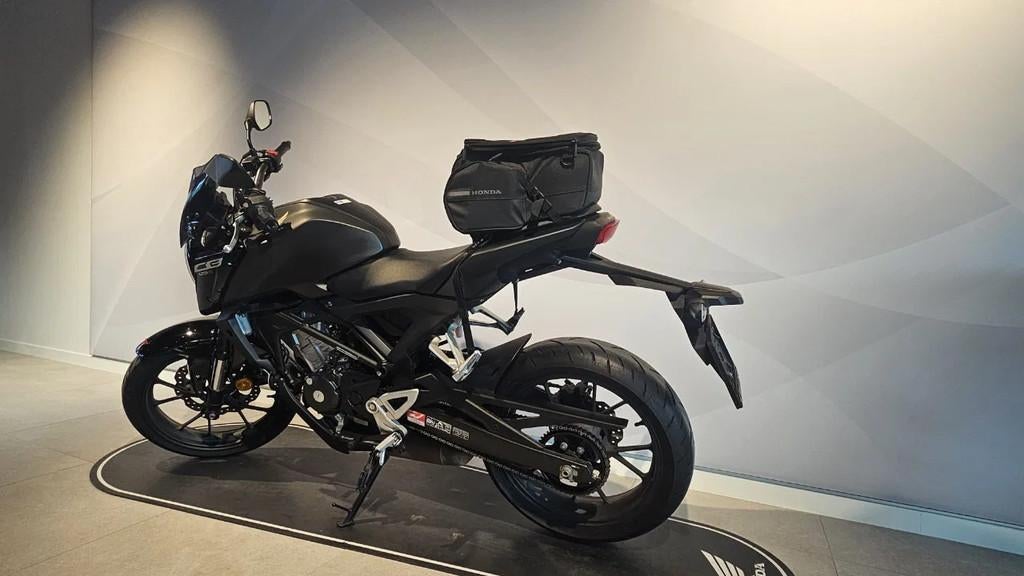 Honda CB125R (bj 2024) - foto 2