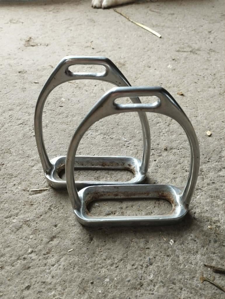 Stijgbeugels, Dieren en Toebehoren, Ophalen, Gebruikt