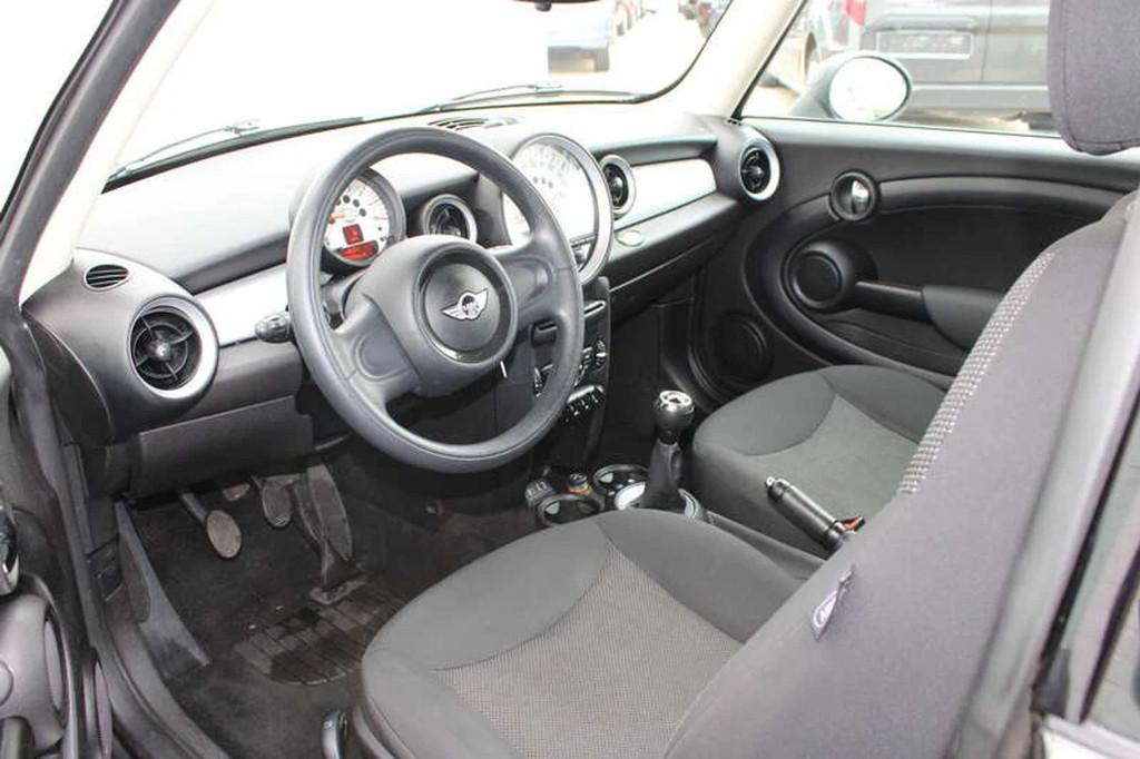 MINI One 1.6i inclusief 2 JAAR garantie! (bj 2013), Zwart, 4 cilinders, Bedrijf, 55 kW