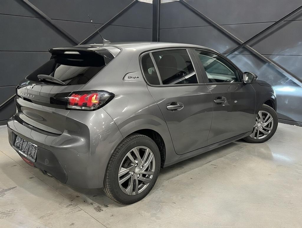 Peugeot 208 Style 1.2i, bj2021, 67.000km, 1j garantie, Stof, Bedrijf, 5 deurs, Dealer onderhouden