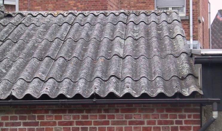 dak vol asbest, Enlèvement