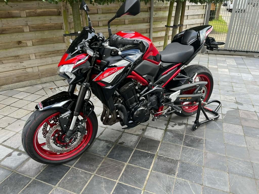 Kawasaki z900 7/2024 ** 2900KM ** als nieuw !! **, Motoren, Traction Control, 4 cilinders, Motorrijbewijs A, 948 cc