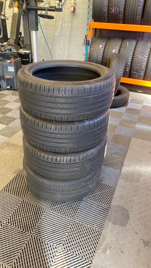 225/45/17  continental met monteren per stuk 50 eur, Autos : Divers, Pièces de sport automobile, Comme neuf, Enlèvement