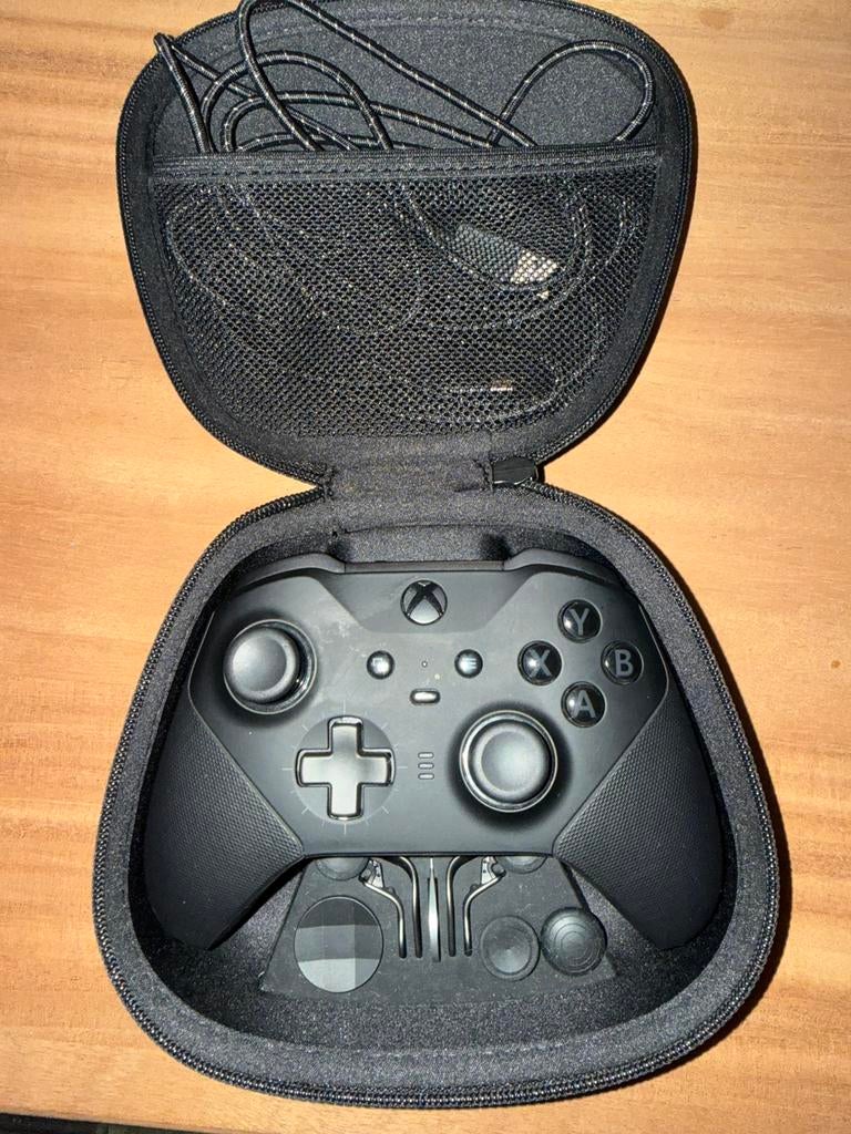 Xbox elite v2 controller, Games en Spelcomputers, Spelcomputers | Xbox | Accessoires, Ophalen, Zo goed als nieuw, Controller, Draadloos