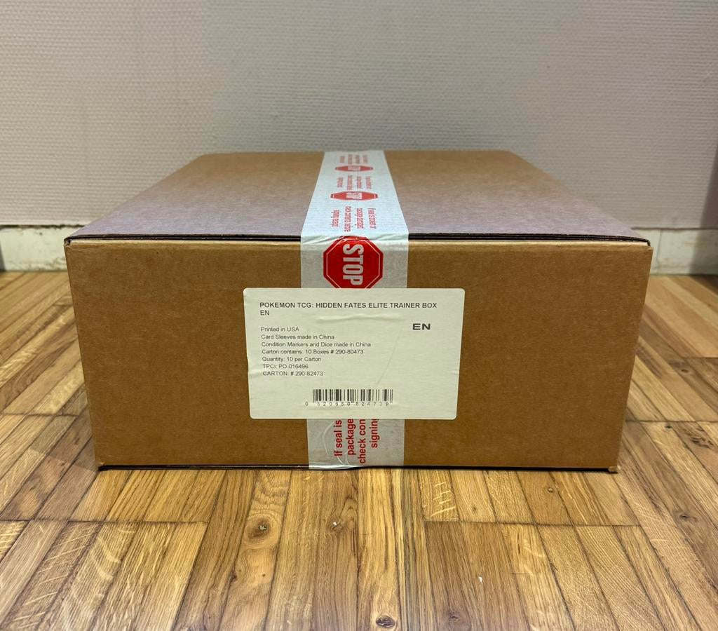 Hidden Fates ETB Case Sealed, Hobby en Vrije tijd, Verzamelkaartspellen | Pokémon, Ophalen of Verzenden, Zo goed als nieuw