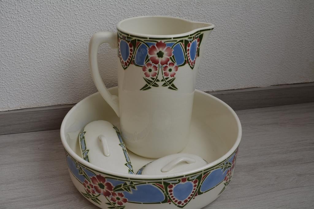 Ancien ensemble de toilette, Ophalen