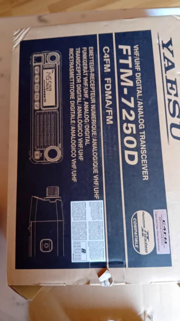 Transcerveur vhf uhf YEASU, Télécoms, Émetteurs & Récepteurs, Envoi