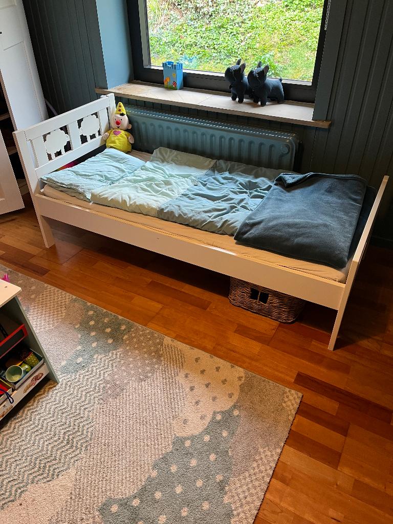 Peuter bedje Ikea, Kinderen en Baby's, Kinderkamer | Bedden, 70 tot 85 cm, Zo goed als nieuw, 160 tot 180 cm, Ophalen