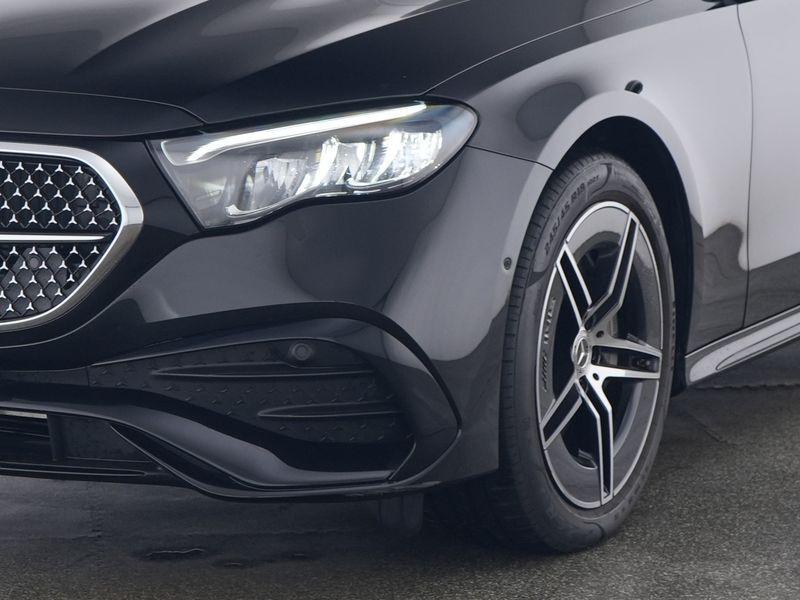 Mercedes-Benz E-klasse 300 DE Berline AMG Line | 360 Camer, Auto's, Automaat, Gebruikt, Zwart, 4 cilinders