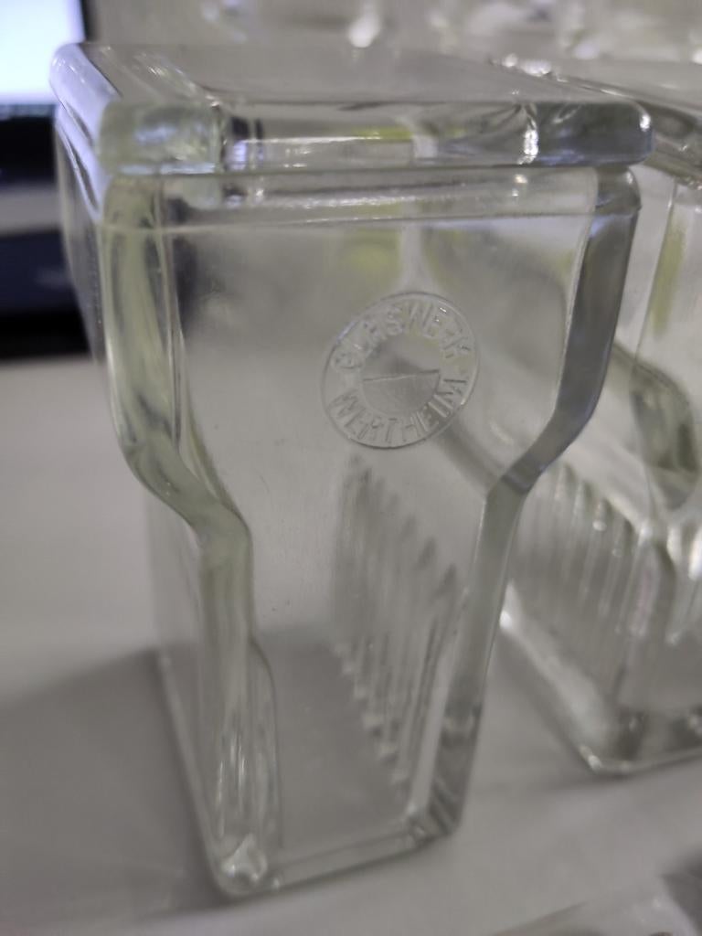 Histologie, récipients colorés + boîtes de Pétri, verre, Enlèvement