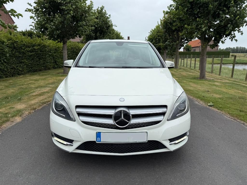 Mercedes Benz B 180 Benzine* EURO 6* LED * GPS * XENON, Autos, Mercedes-Benz, 90 kW, Achat, Euro 6, Entreprise