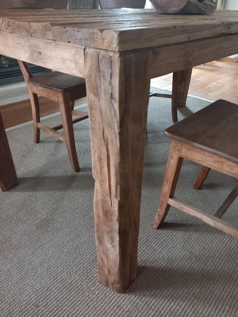 unieke robuuste brute tafel / grof relief, Huis en Inrichting, Tafels | Eettafels, Ophalen, Teakhout, 50 tot 100 cm, Zo goed als nieuw