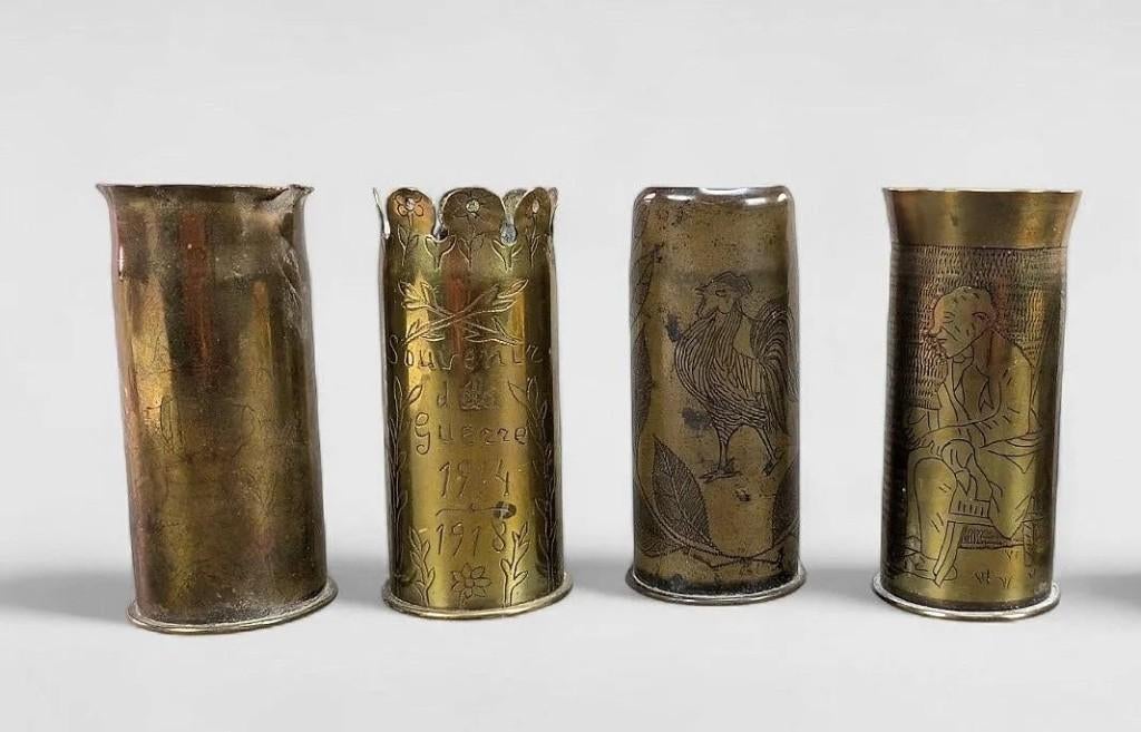 trench art set van 4 bewerkte granaathulzen  1 wo, Verzenden