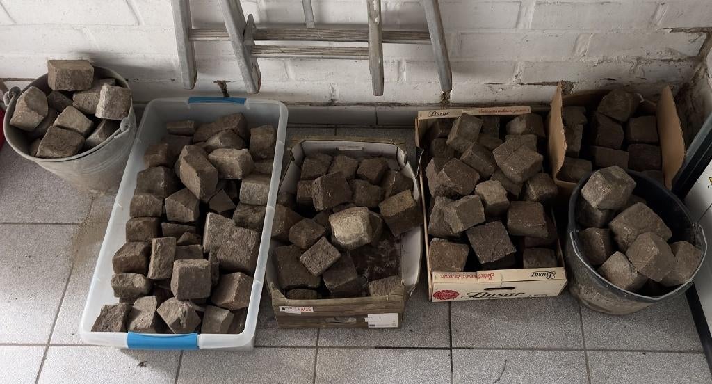 klinkers, kinderkoppen  in natuursteen 2 à 3m2, Ophalen, Gebruikt, Klinkers, Natuursteen