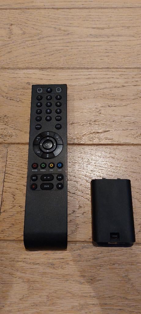 Télécommande pour décodeur M7 SAT 801 (URC179200-02R00), Enlèvement, Utilisé, Originale, Récepteur ou Amplificateur