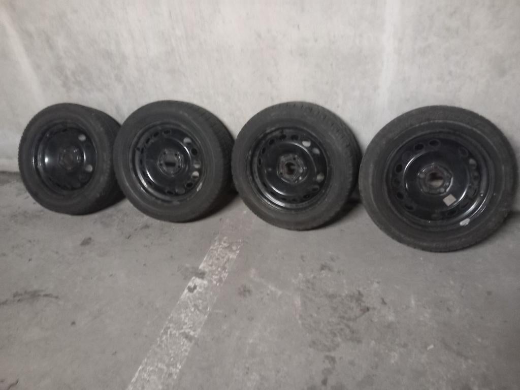 Banden 215/55/16 M+S, Ophalen of Verzenden, Band(en)