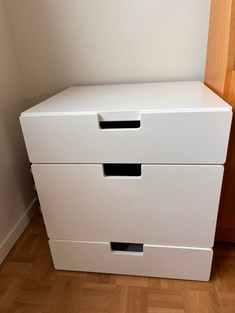 Commodes 3 tiroirs IKEA - blanc tres bon etat, Minder dan 75 cm, 50 tot 70 cm, Zo goed als nieuw, Commode