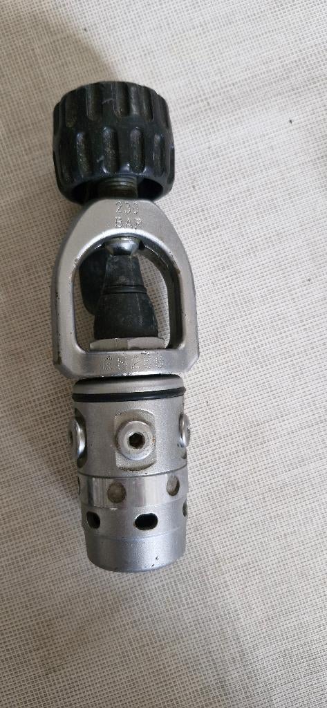 Eerste trap, Ophalen, Gebruikt, Duikfles