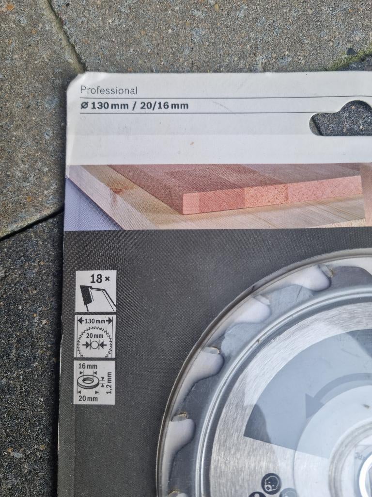 Lame de scie Bosch – Ø 130 mm – 18 dents, Bricolage & Construction, Neuf, 30 à 70 mm, Enlèvement, Scie circulaire