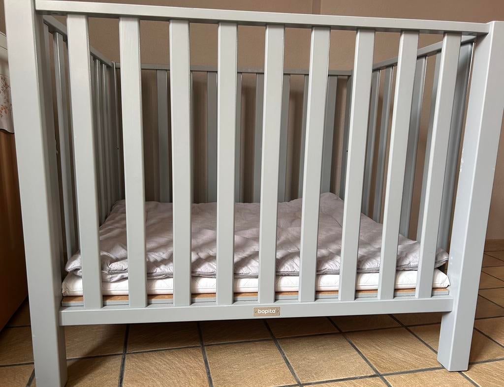 Bopita park, licht grijs. Met matras en deken, Kinderen en Baby's, Ophalen, Gebruikt, Rechthoekig, In hoogte verstelbaar