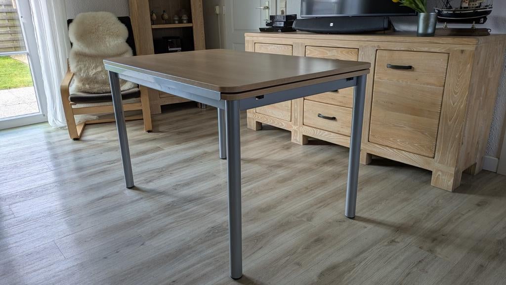 Table extensible avec plateau imitation chêne clair, Maison & Meubles, Enlèvement