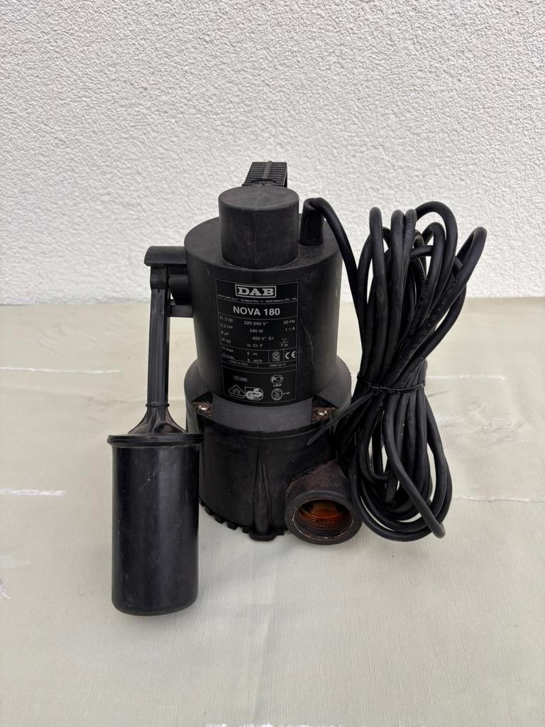 Dompelpomp DAB, Tuin en Terras, Ophalen, Zo goed als nieuw, Elektrisch, Dompelpomp