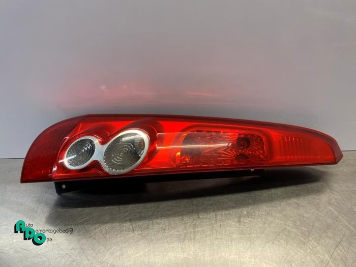 Achterlicht links van een Ford Fiesta (Fiesta 05-), Gebruikt, -, -, Ophalen of Verzenden