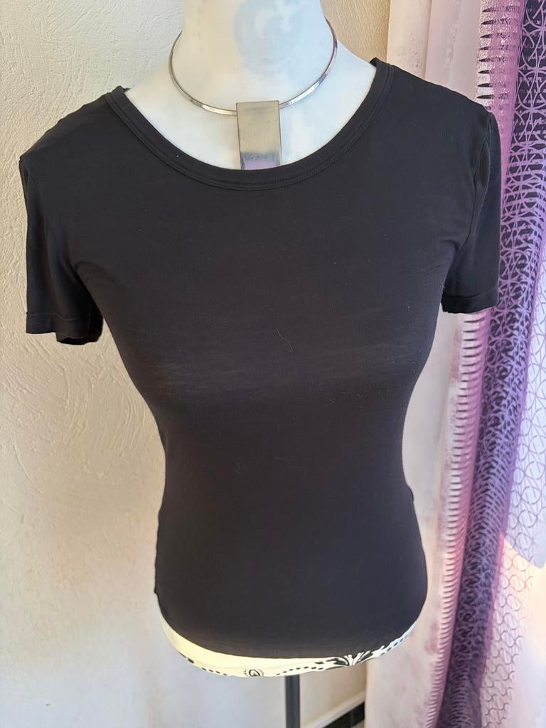 H&M Basic T-shirt — zwart maat XS, Kleding | Dames, Ophalen of Verzenden, Zo goed als nieuw, Zwart