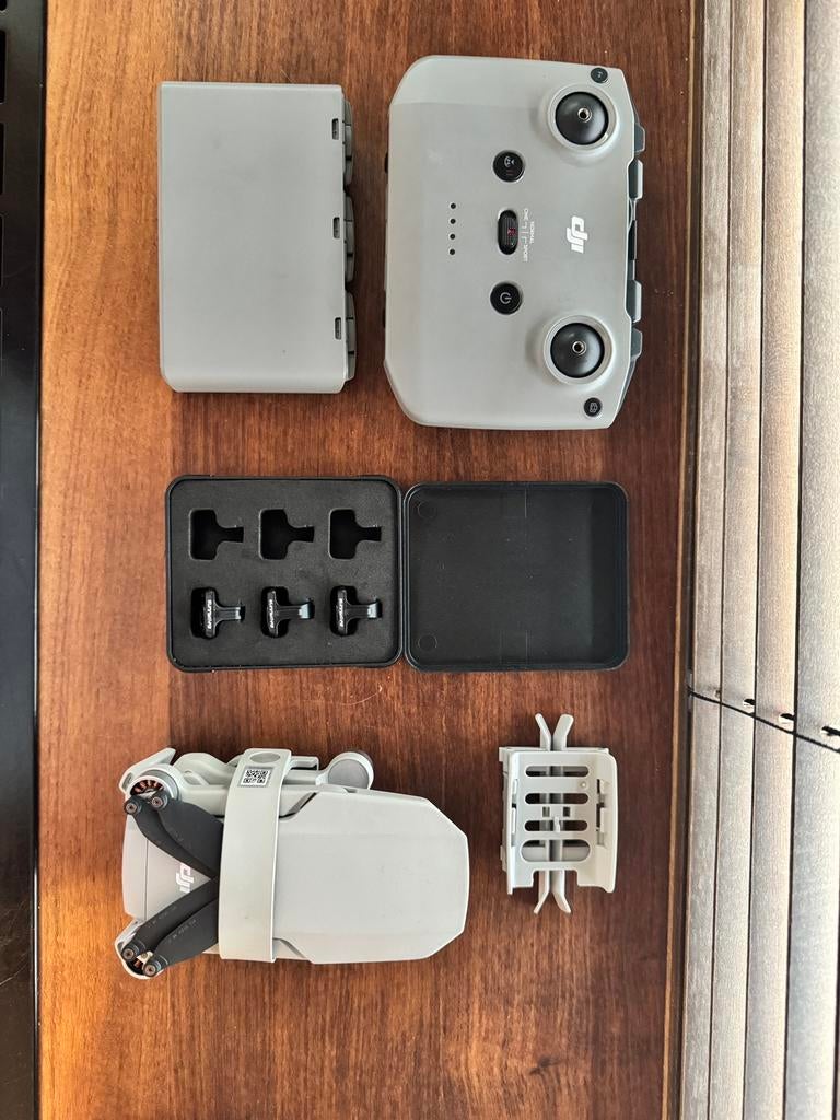 DJI Mini 2 + Fly More combo, TV, Hi-fi & Vidéo, Drones, Enlèvement, Comme neuf, DJI