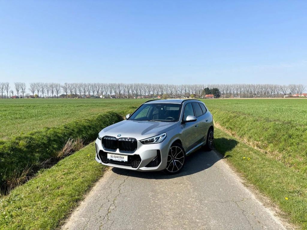 BMW iX1 xDrive 30 M-sport | Leasing (automatique), Autos, Euro 6, Entreprise, 5 portes, 5 places