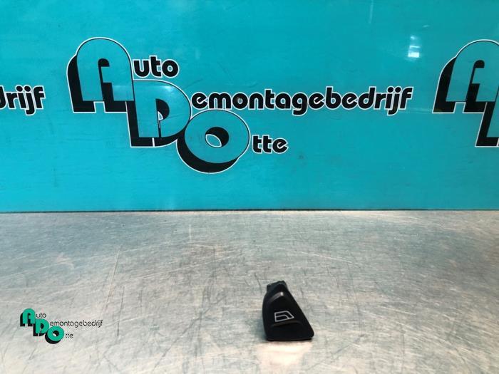 Elektrisch Raam Schakelaar van een Ford KA (KA 10-), Auto-onderdelen, Gebruikt, -, -, Ophalen of Verzenden