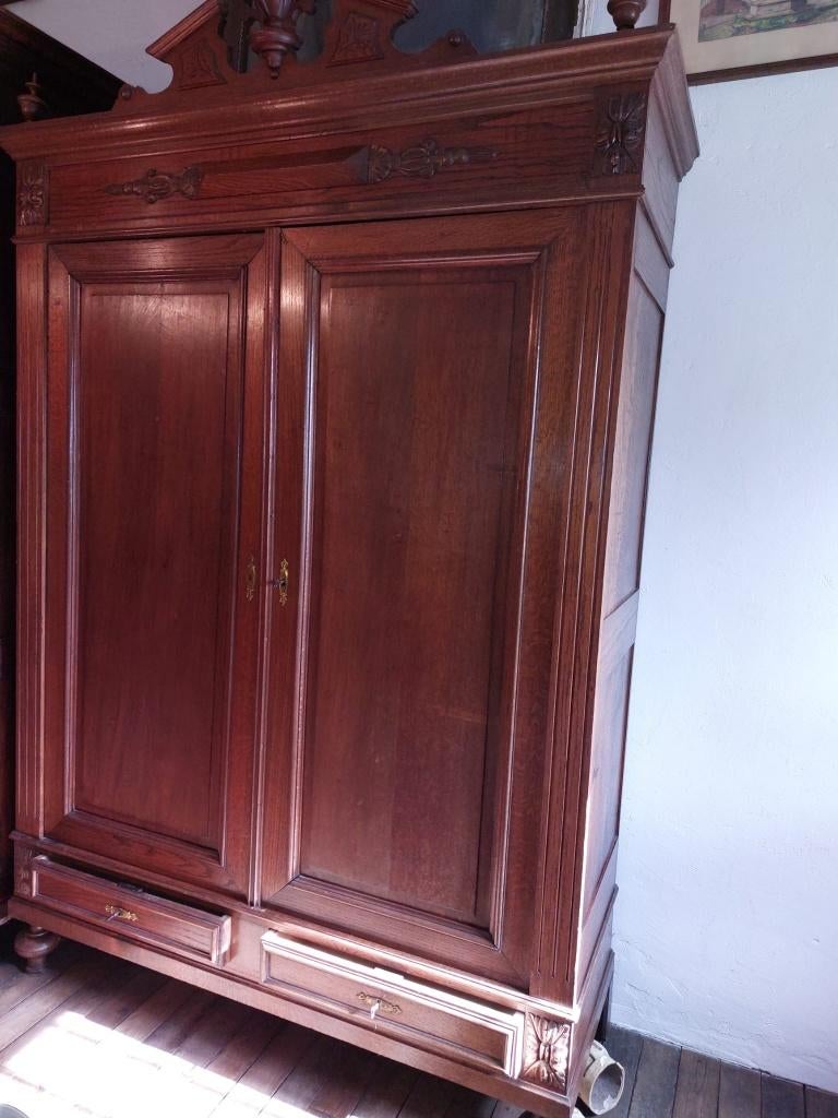 oude eiken hangkast, begin 1900, Enlèvement