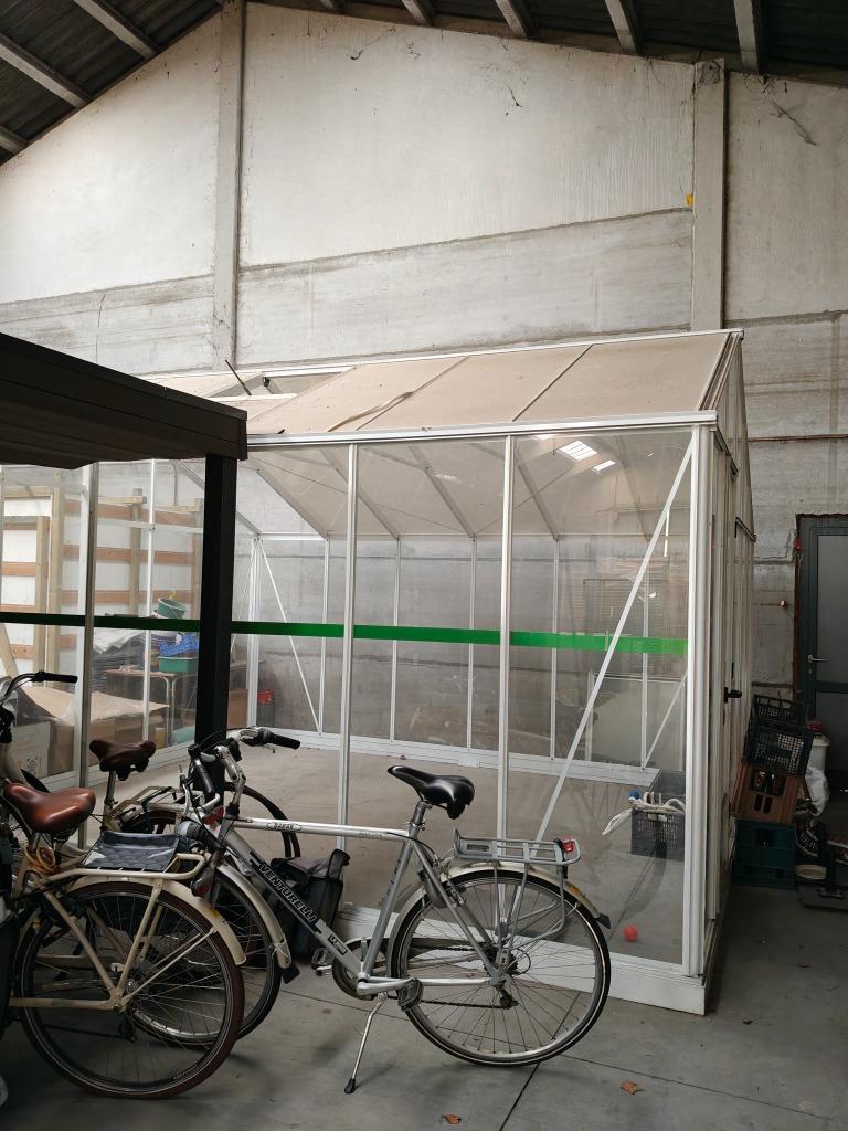 Witte serre demomodel, Tuin en Terras, Ophalen, Zo goed als nieuw