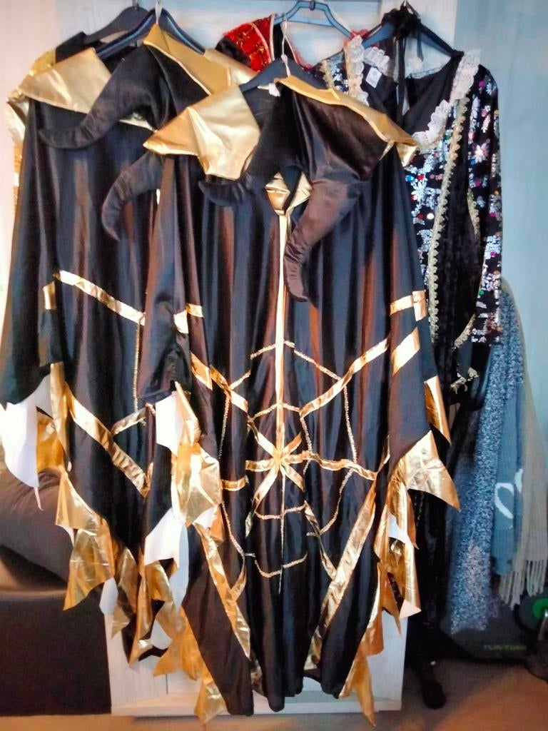 Dames kleding voor carnaval  grote maat, Ophalen