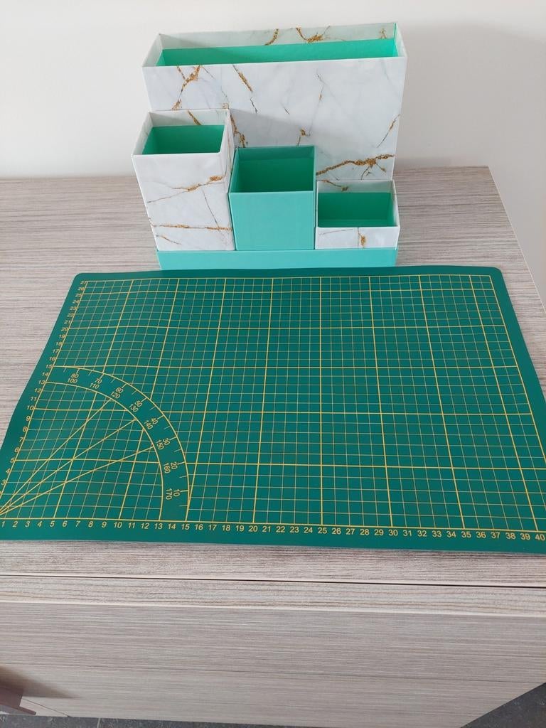 Bureauorganizer en bureauonderlegger, Ophalen of Verzenden, Zo goed als nieuw