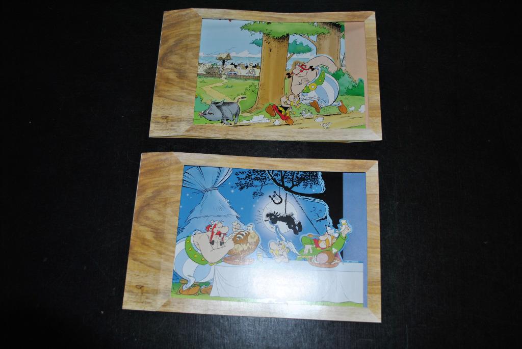 2 décors offerts à l'occasion des 45 ans d'Astérix Uderzo, Collections, Enlèvement ou Envoi, Astérix et Obélix, Comme neuf, Autres types