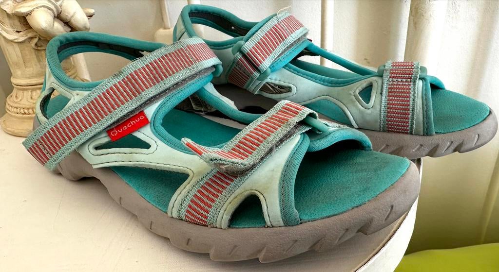 Sandales Quechua, pointure 34-35, Utilisé, Quechua, Garçon ou Fille