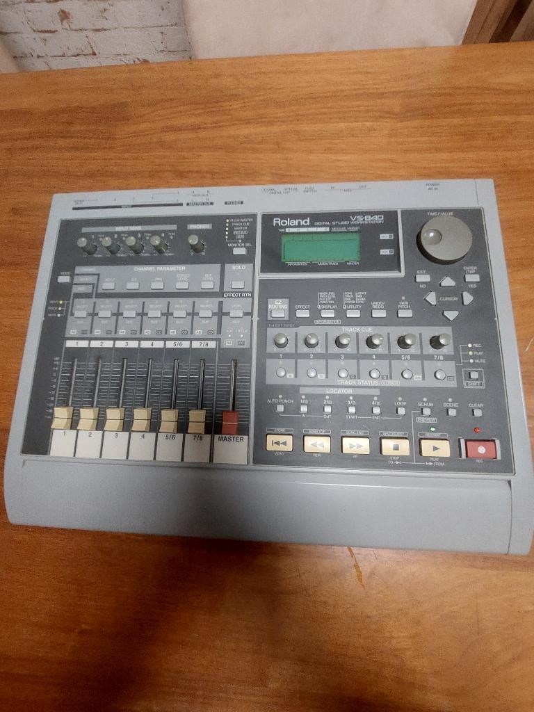 ROLAND VS-840 digital studio workstation, Ophalen, Gebruikt