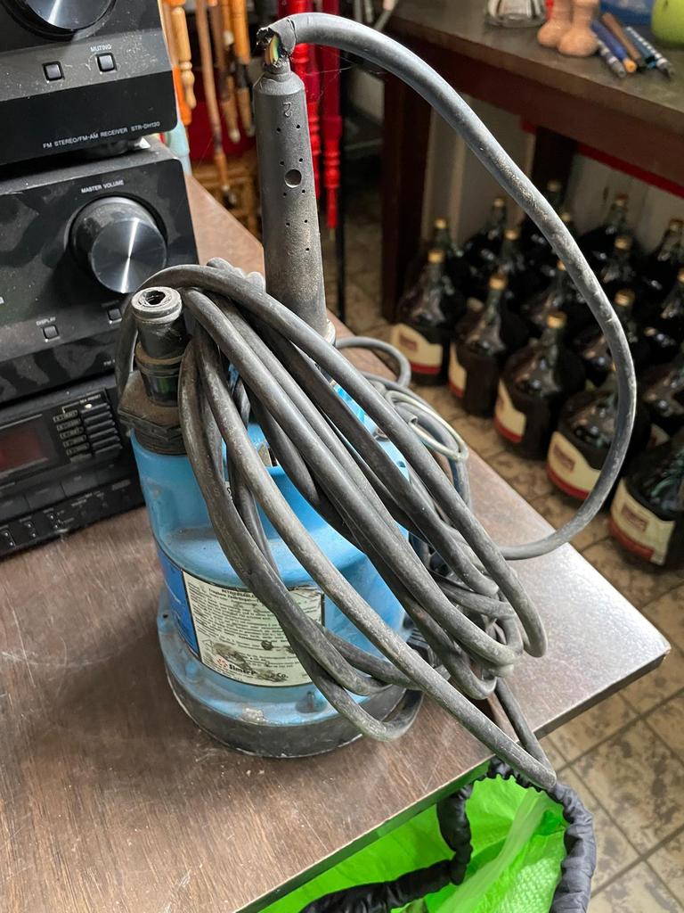 La pompe submersible Simer « Simo » — Type D6601, Jardin & Terrasse, Pompes à eau, Enlèvement ou Envoi, Utilisé, Électrique, Pompe à eaux claires