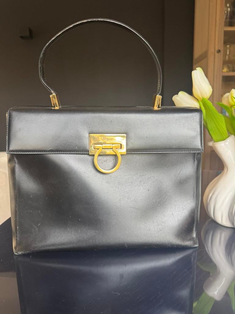 Salvatore Ferragamo vintage Gancini zwart leder (erfstuk), Ophalen, Gebruikt, Zwart, Handtas