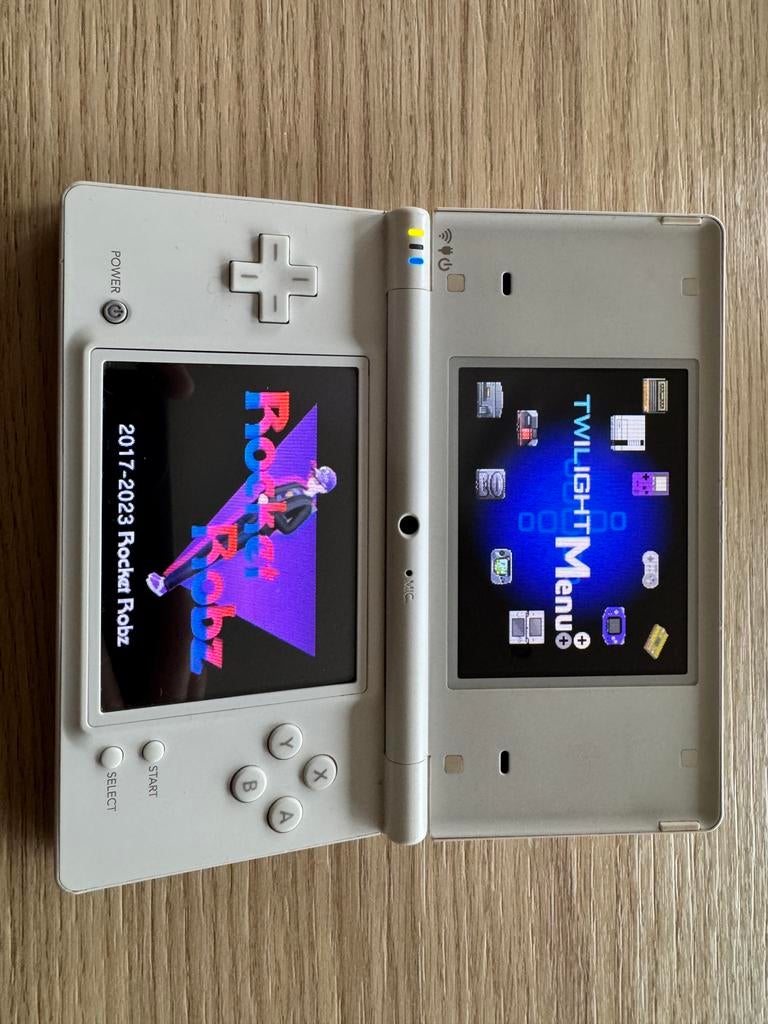 Nintendo dsi gehackt alle pokemon games, Ophalen of Verzenden, Zo goed als nieuw, Dsi