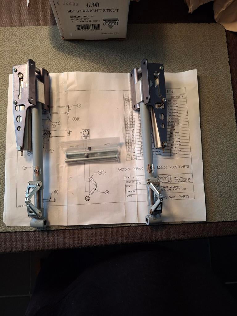 Robart 90Graden intrekbaar landingsgestel,scale., Ophalen of Verzenden, Nieuw