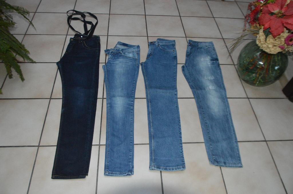 Lot de pantalons jeans bleus pour dame W28 Très bon état!, W28 - W29 (confection 36), Enlèvement ou Envoi, Porté, Lee, Il Dolce, Maverick,